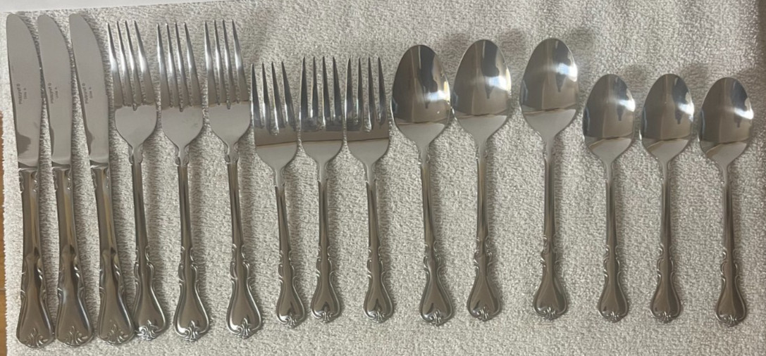 NEW PFALTZGRAFF Silverware Flatware Lot of 15, Forks, Knives