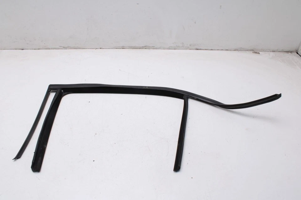 Canal de funcionamiento de la puerta trasera izquierda Mercedes-Benz E350 4Matic 10-16 con correa resistente al clima Foto 2 de 4