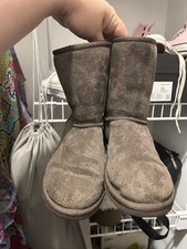 Ugg- Dark Brown Youth Boots Size 4- Great Condition