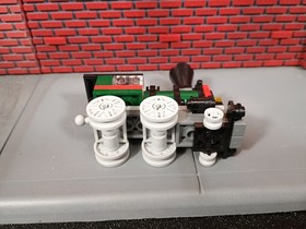 LEGO CREATOR: Emerald Express 3-in-1 Train (31015) -