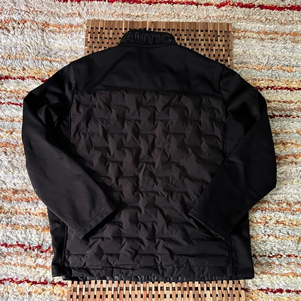 Chaqueta acolchada ultraligera híbrida Nautica negra para hombre talla grande L Foto 2 de 3