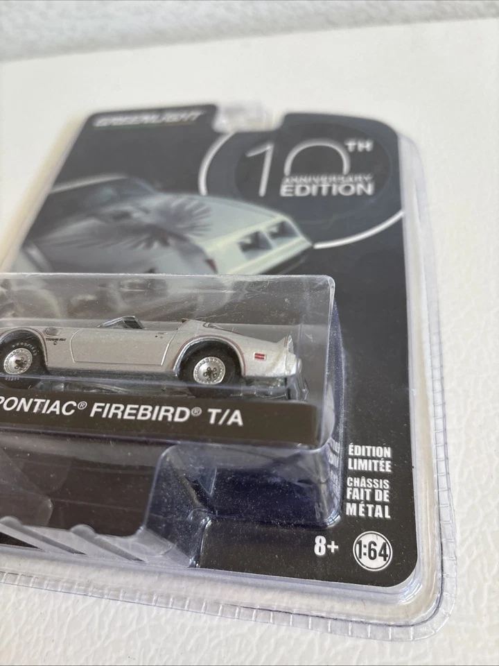 1/64 GREENLIGHT 1979 PONTIAC FIREBIRD TRANS AM 10TH ANNIVERSARY SILVER - Image 3 of 4