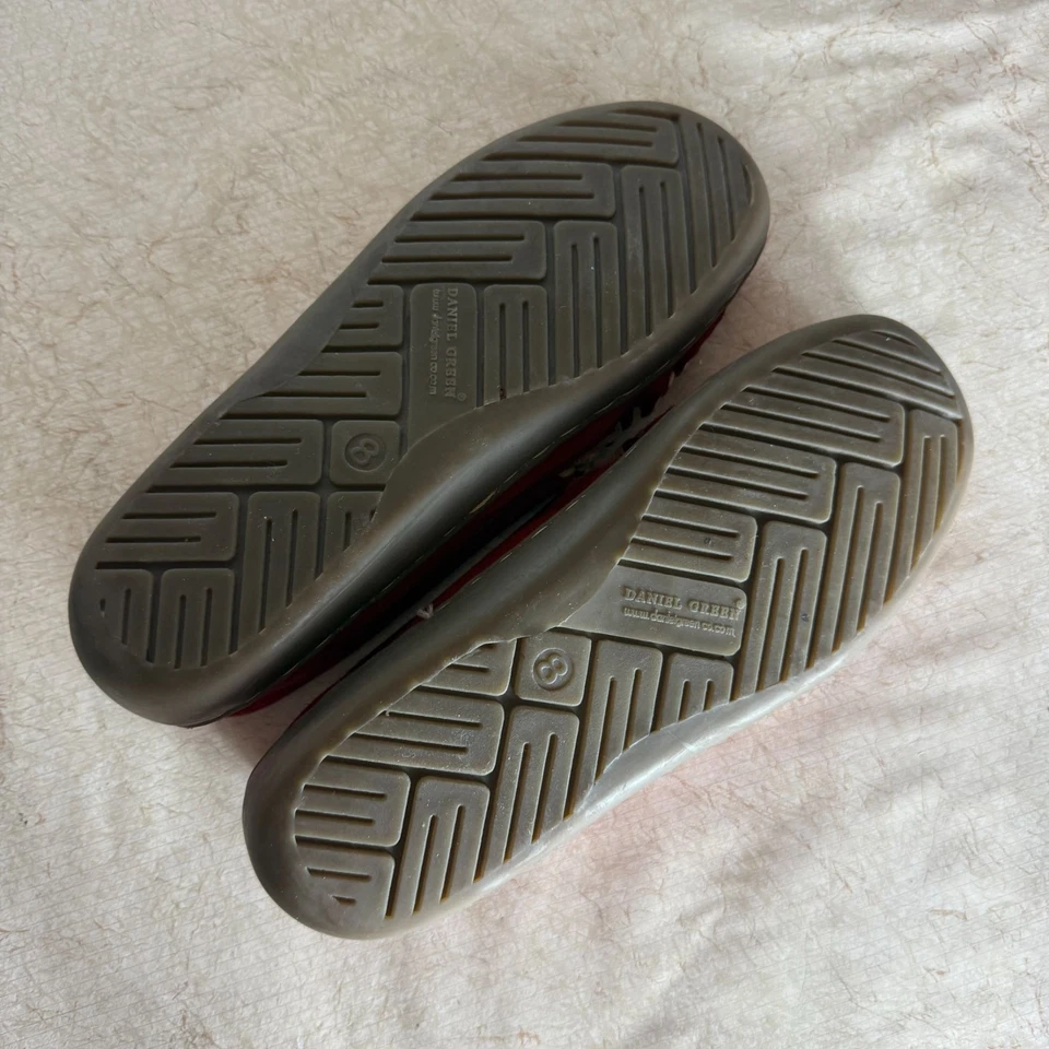 Daniel Green Womens Red Suede Moccasin Slippers 8/M Leather Upper - Image 4 of 4