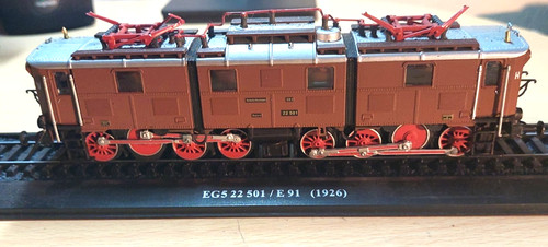 Standmodell h0 E91 Br 22501  EG5  ohne Antrieb auf Präsentationsgleis | Condition: Gebraucht
