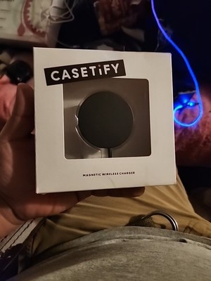 Casetify Magnetic Wireless Charger Magnetic Wireless Charger MagSafe Compatible 
