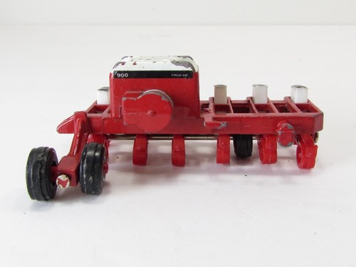 ERTL Case International 900 Cyclo Air Planter Tractor Impiliment Falta 1/64 - Imagen 3 de 5