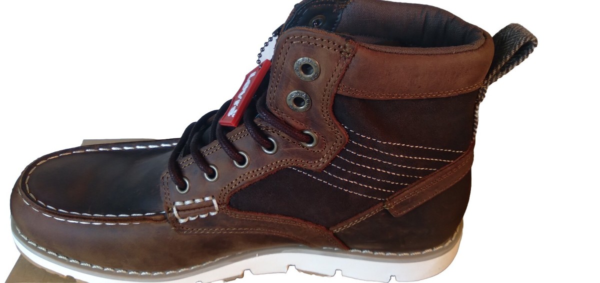 Levi's Men's Dawson Brown size US New with Box