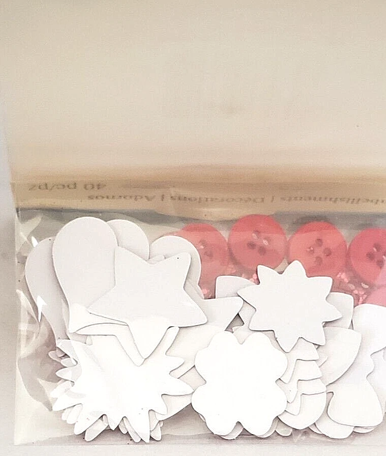 Adornos de botones rojos y formas brillantes Recollections - 40 piezas Foto 2 de 2