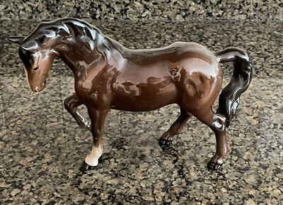 John Beswick Hunter Brown Left Facing Mare Leg Up Horse
