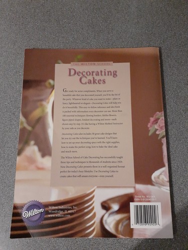 Decorating Cakes a Reference & Idea Book - Foto 2 di 7