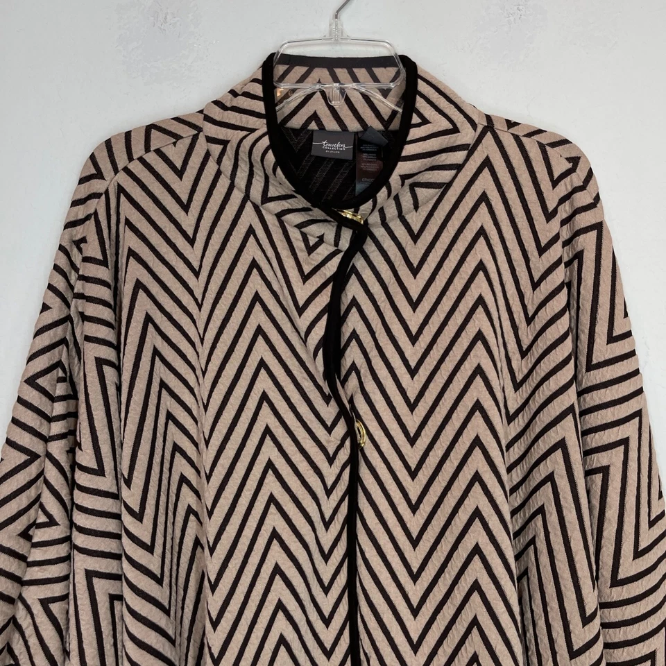 Chico's Travelers Women’s S/M Chevron Jacquard Poncho Jacket Tan Snap Front - Image 2 of 4