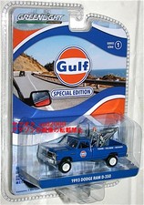 Greenlight 1/64 1993 Dodge Ram D-350 D350 Tow Truck Gulf Oil
