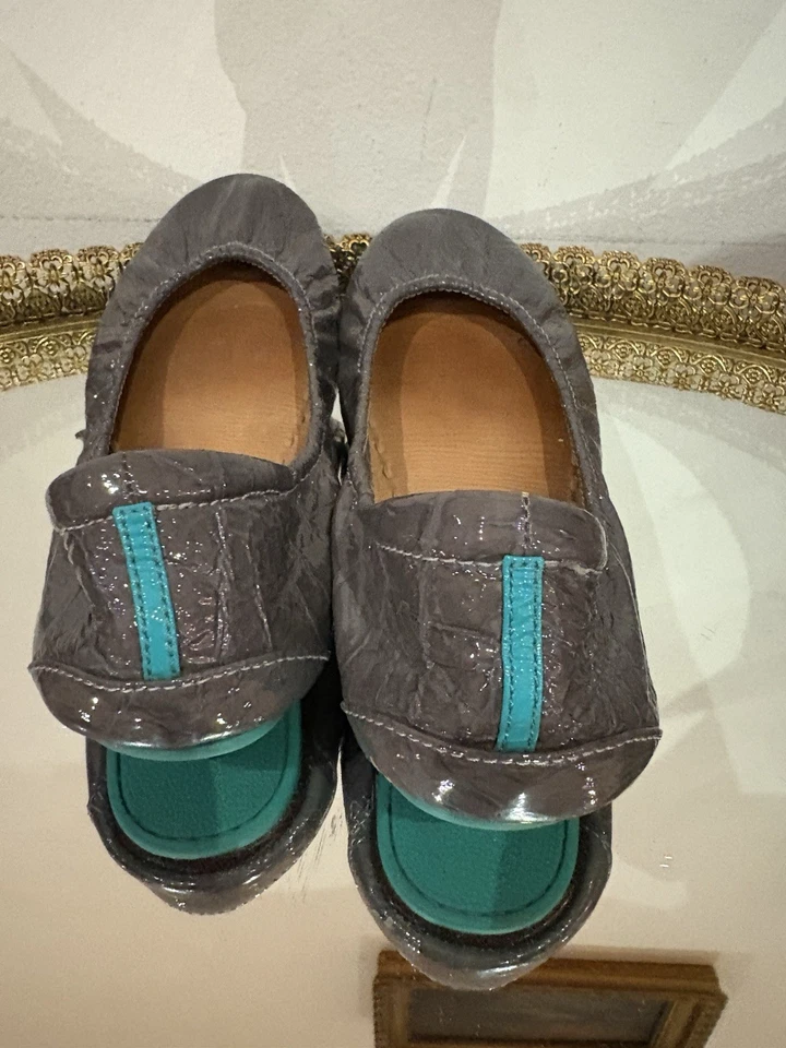 Sapatilhas de balé Tieks By Gavrieli cinza ardósia couro envernizado crocodilo - Femininas EUA 9 - Imagem 3 de 4