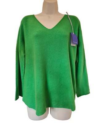 Italienischer weicher Strickpullover V-Ausschnitt geschwungener Saum grün One Size UK 10-14 neu mit Etikett