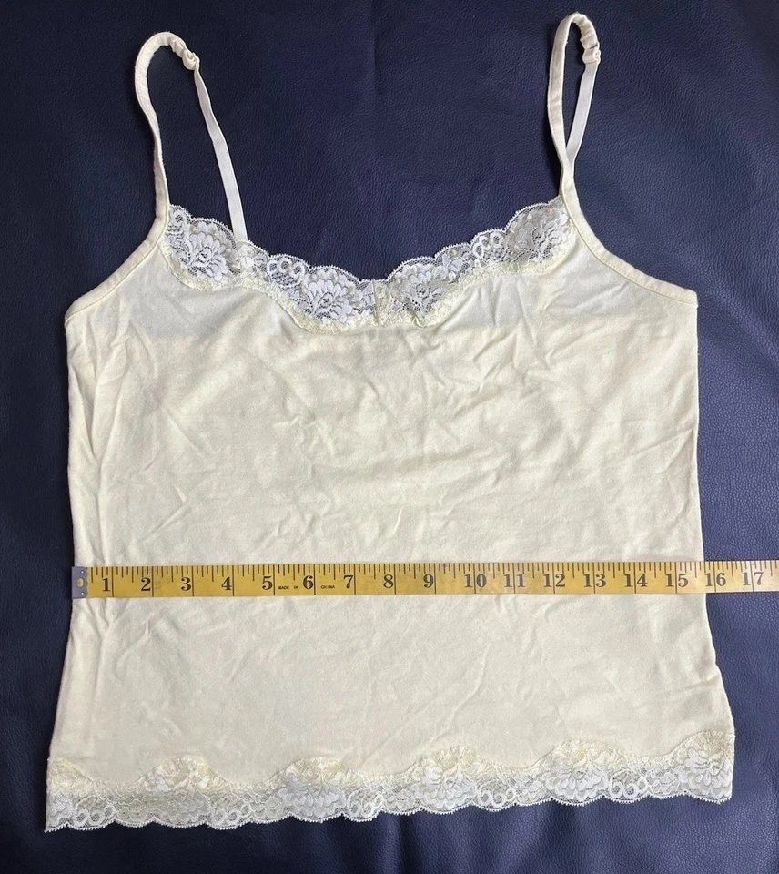 Top camisola con ribete de encaje amarillo Caslon para mujer M Y2K principios de la década de 2000 lencería coqueta Foto 4 de 4