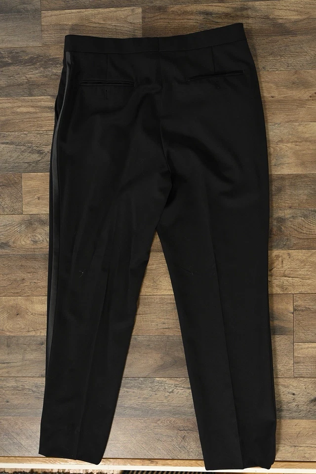 Jos A Bank Men’s Black Wool Tuxedo Suit Set Jacket 40R Pants 34R w/Satin Accents - Image 4 of 4