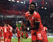 Bayern Munich Alphonso Davies Autographed Signed 8x10 Photo COA #12
