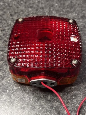 NEW Truck-Lite 81331 Amber Turn Signal Light  *FREE SHIPPING*