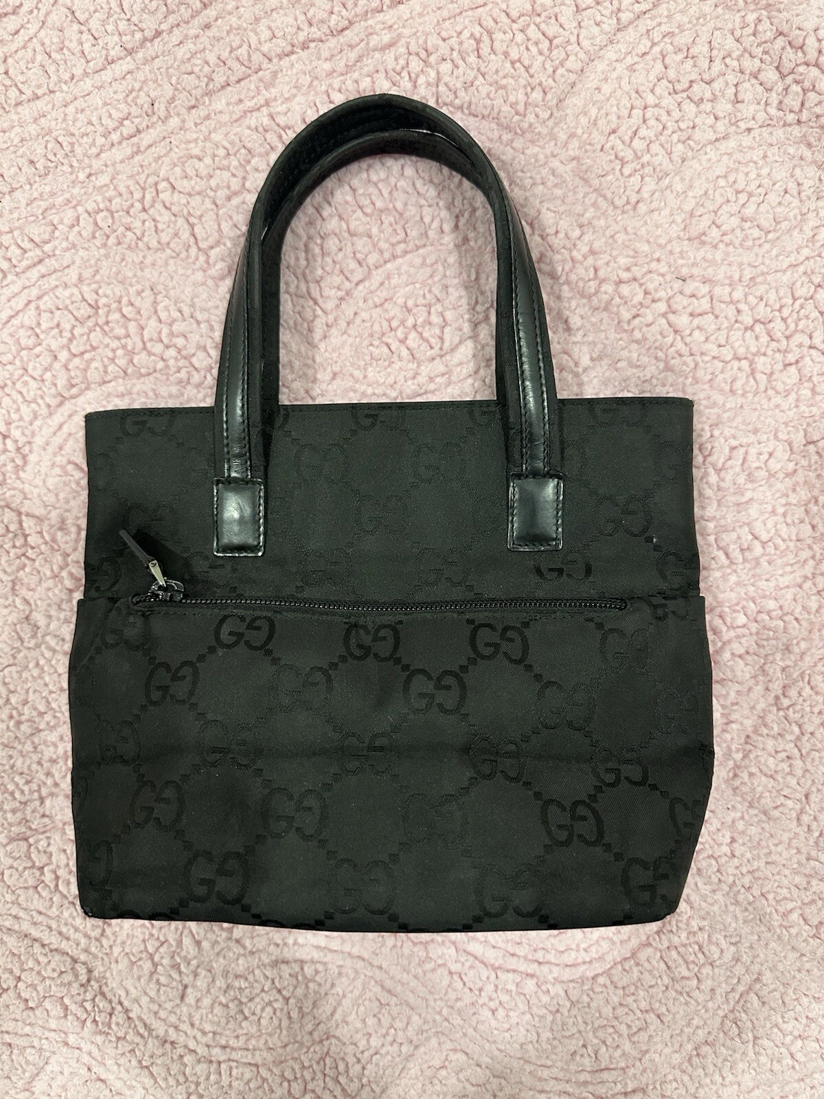 Petit sac fourre tout vintage signatures logo GUCCI GG monogrammes toile noire