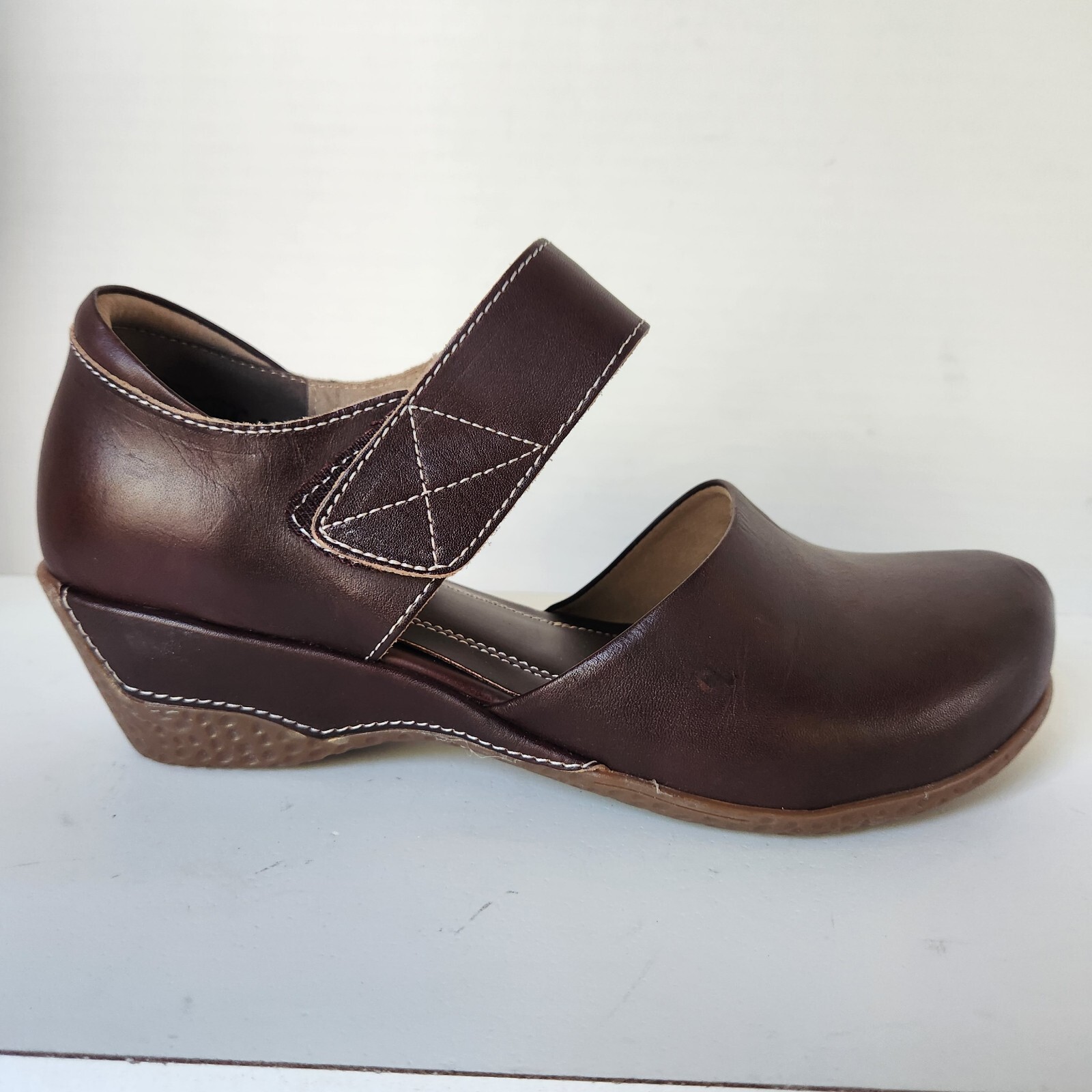 L'Artiste By Spring Step Gloss Womens Slip-On Mary Jane Brown Size 39/8.5