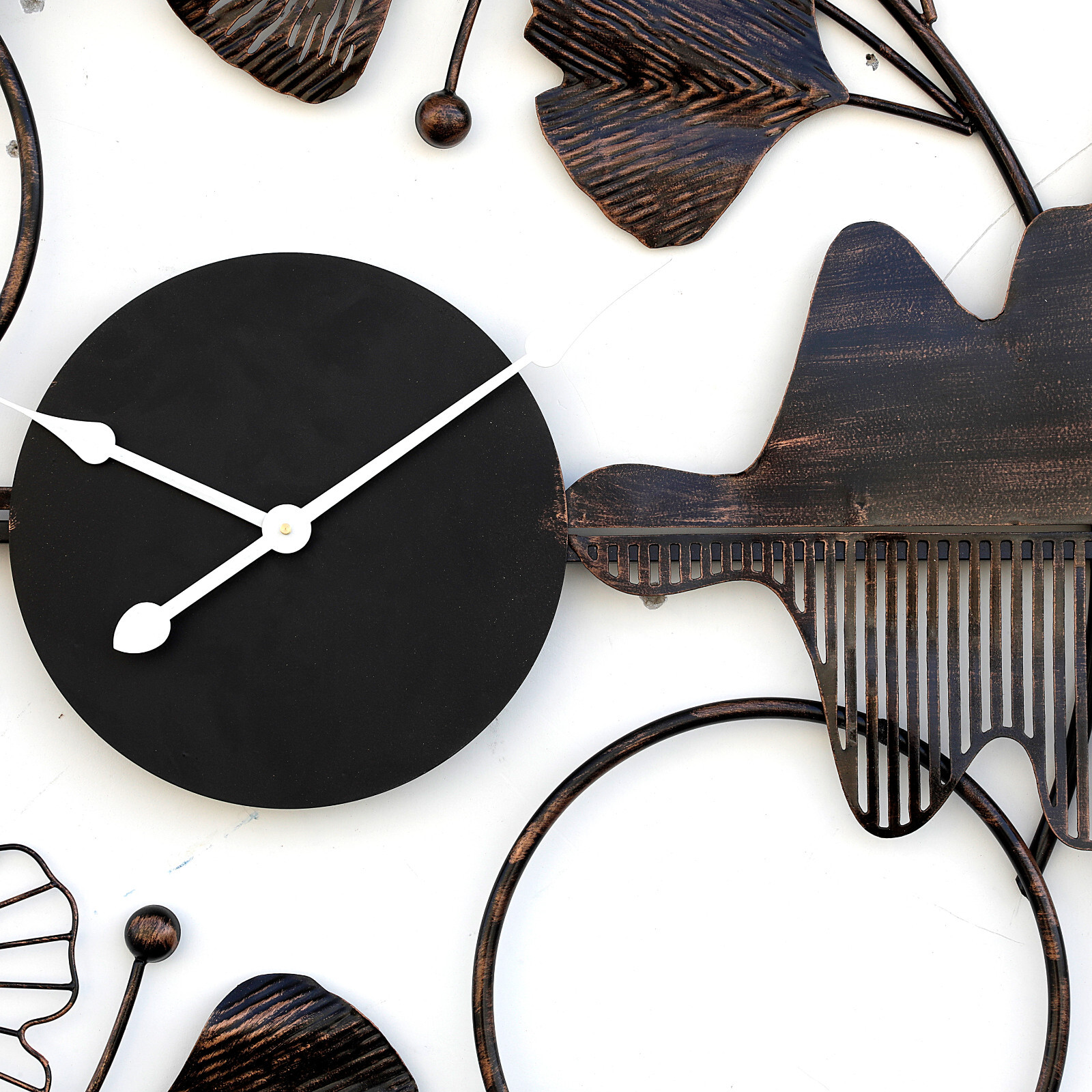 Nature Theme Metal Wall Art Clock for Home Décor Decorative Hanging