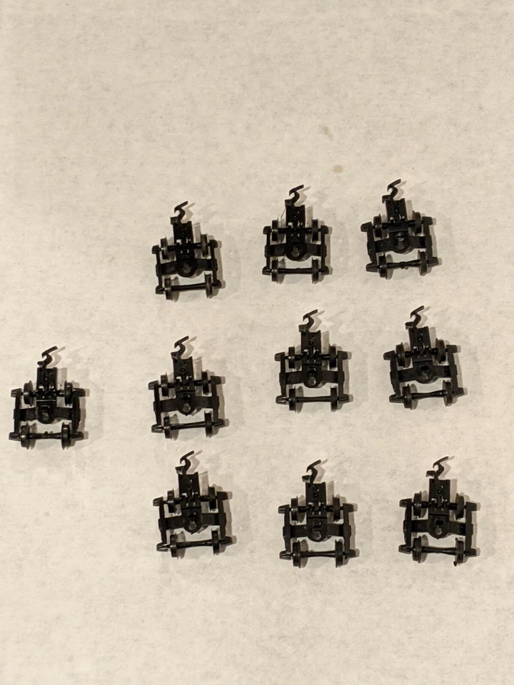 Lote 10 camiones TYCO HO bogies con acopladores, piezas de repuesto de vagones de tren de carga Foto 4 de 4