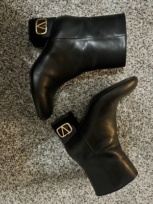 Valentino Garavani Heritage VLOGO V Logo Booties Heel Black