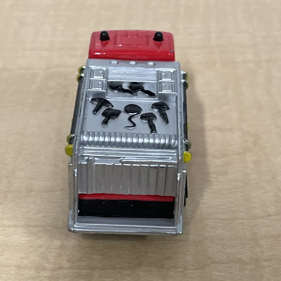 Vintage Maisto Tonka 1999 Hasbro Engine 2 Fire Dept Vehicle 1:64 Diecast KG JD - Image 4 of 4