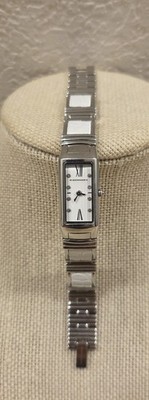 Luxurious BCBG MAXAZRIA Ladies BG8007 8 Diamonds Dial Markers Stainless Steel