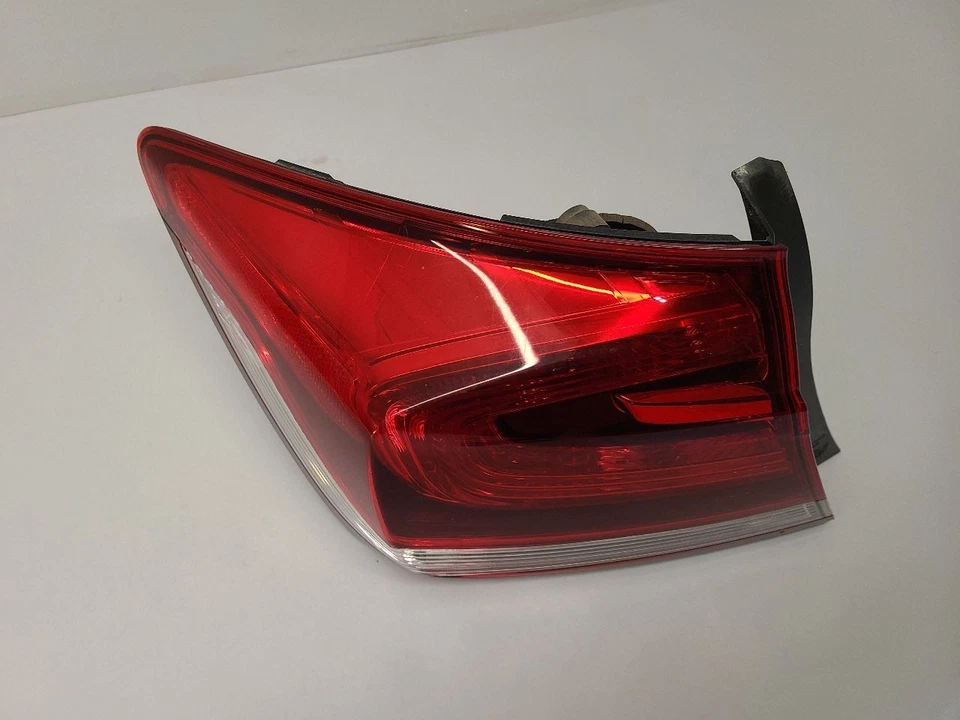 Luz trasera de conductor HONDA CIVIC LH 13-15 sedán cuarto de panel montado 33550TR0A51 Foto 2 de 4