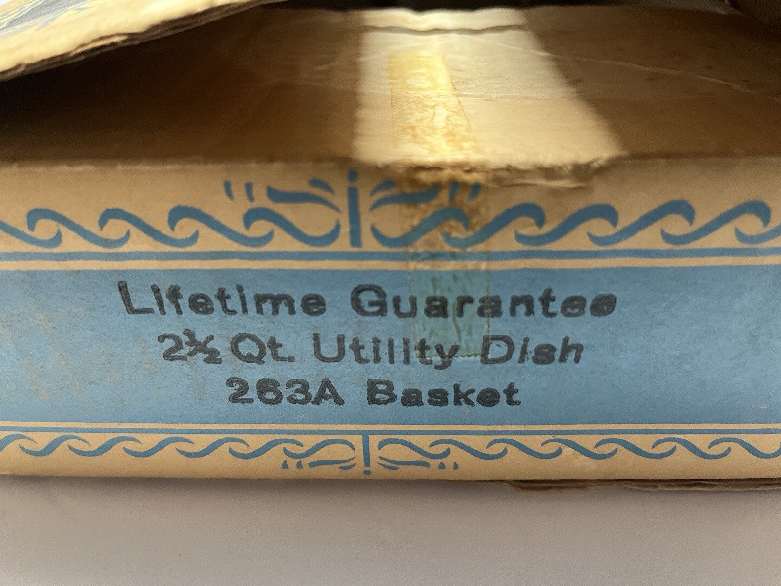 NOS NIB Glas Bake Heirloom Milk Glass 2 1/2 Qt Utility Dish w/263A Basket—NICE!