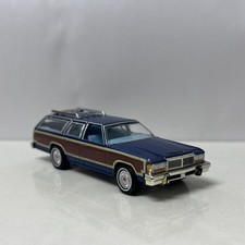 1979 79 Ford Ltd Country Squire Wagon Collectible 164 Scale Diecast Model