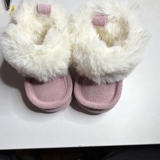 BEARPAW Pink Faux Fur Bootie Baby Shoes Suede Pull On Non-Slip Winter Casual