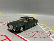 1:43 SOLIDO #1501 JAGUAR XJ  12 GREEN ON TAN