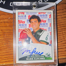 2009 Topps NFL Rookie Premiere - Mark Sanchez Jets Rookie Premiere Auto #0905