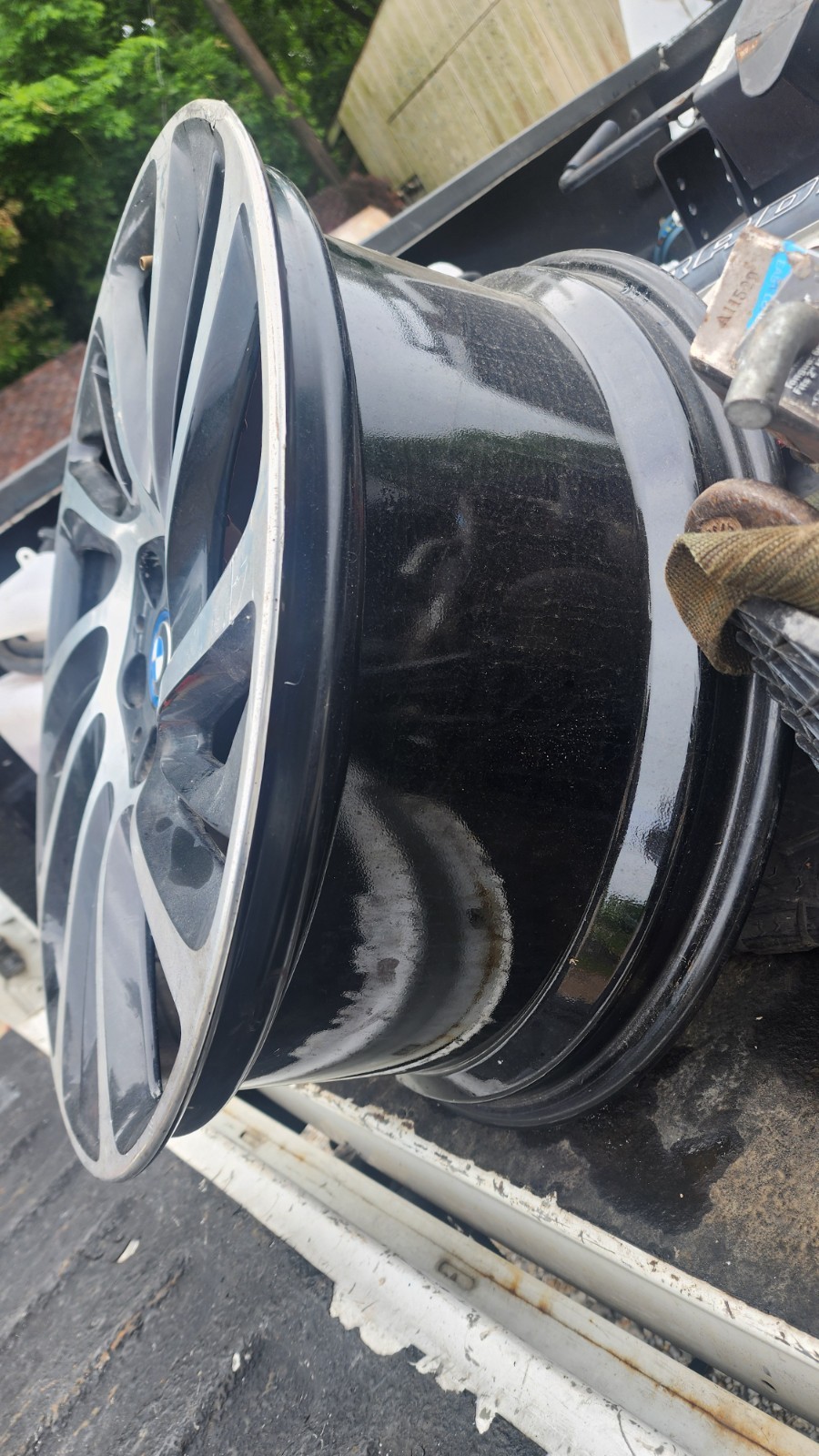 One BMW I8 Rim