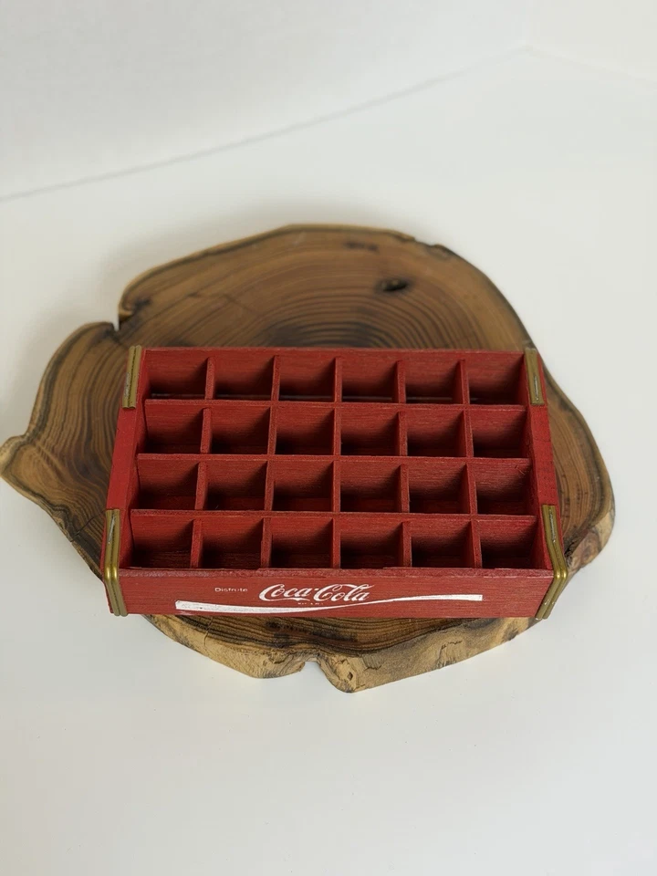 CAJA ROJA MADERA 24 botellas vintage miniture coca cola para miniaturas de 3 pulgadas Foto 3 de 4