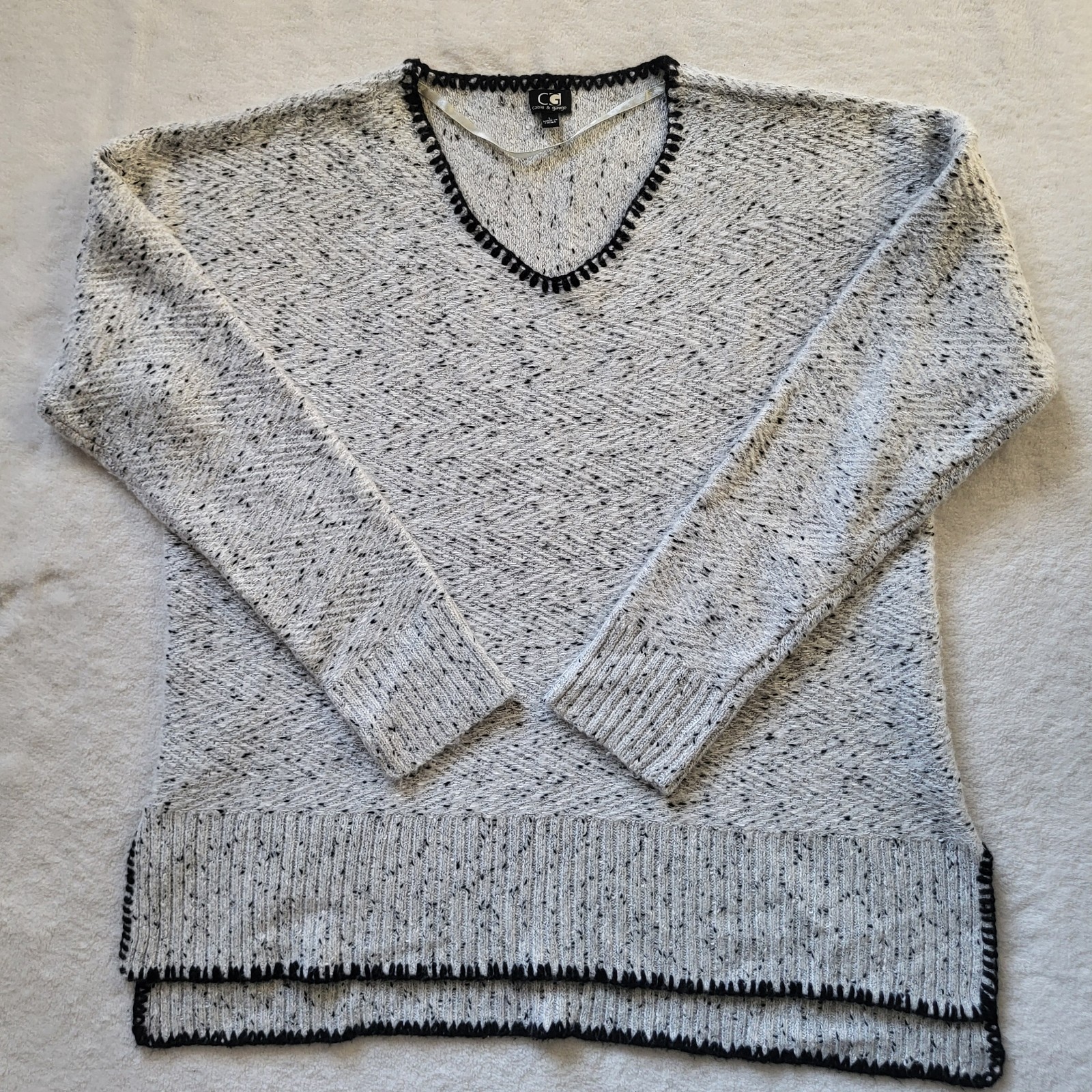 Cable & Gauge Knit Sweater Women's L White Black V-Neck Long Sleeve Tunic