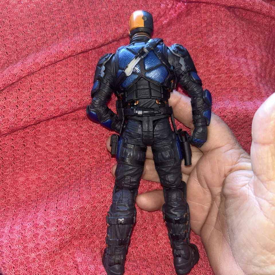 Figura suelta Arrowverse de 7" serie de televisión Deathstroke de DC Collectibles CW Arrowverse Foto 3 de 4