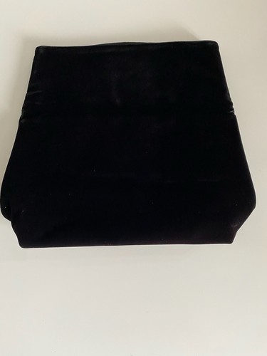 Vintage Giorgio Armani Parfums Black Velvet Clutch Bag in Original Box - Picture 3 of 5