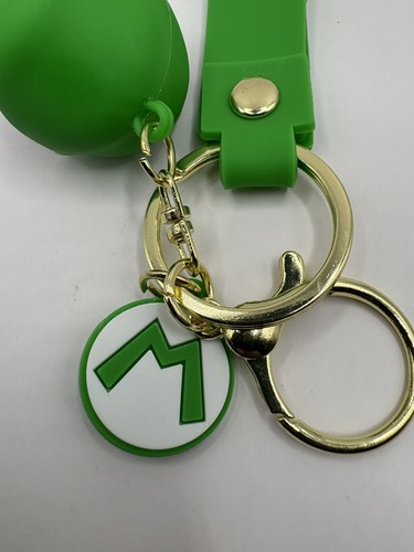 Luigi Super Mario Keychain- 3D Silicone Keychain with Detachable Strap - Picture 6 of 7