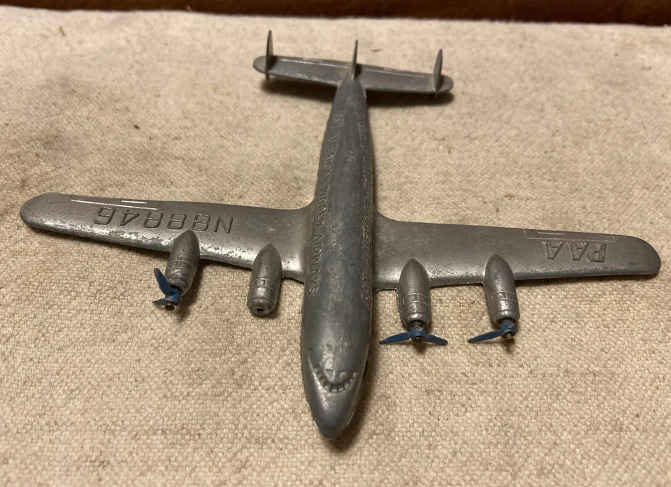 Avión de juguete Tootsietoy "Pan American World Airways" Diecast 6" de colección de los años 50 Foto 3 de 4