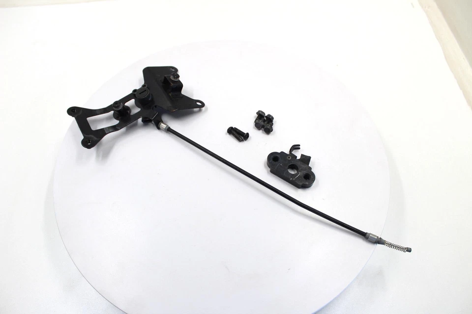 08 KAWASAKI NINJA 250R EX250F OEM CONJUNTO DE BLOQUEO DE PESTILLO DE ASIENTO DE PASAJERO TRASERO Foto 4 de 4