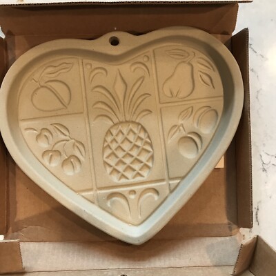 Pampered Chef Hospitality Heart Cookie Mold #2925 Pineapple Heritage 2001 NIB