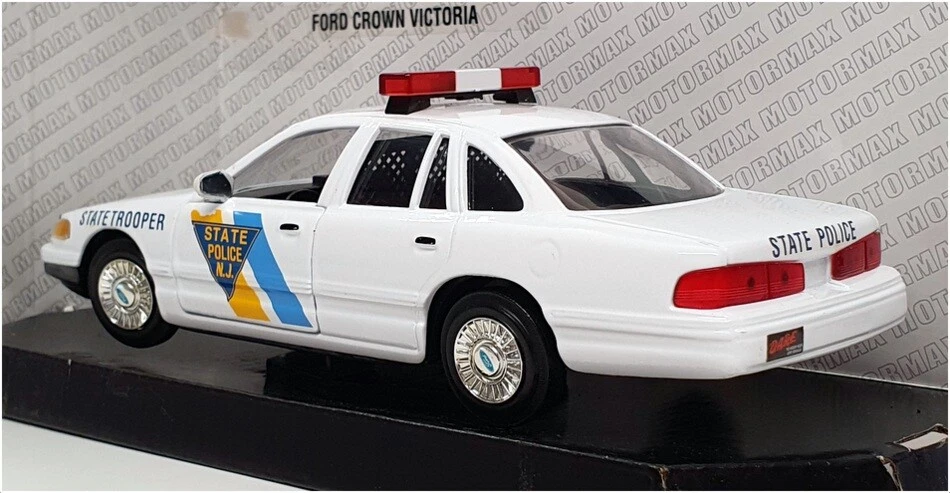 Motormax escala 1/24 76400 - Ford Crown Victoria - Policía Estatal de Nueva Jersey Foto 2 de 4