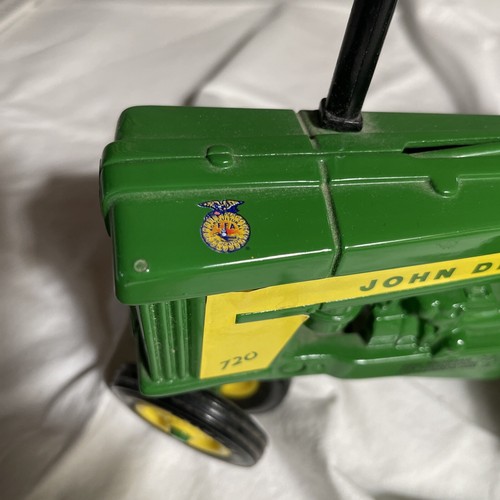 John Deere Model 720 Tractor 2000 Michigan FFA NIB 1:16 Limited Edition Ertl #3 - Picture 3 of 7
