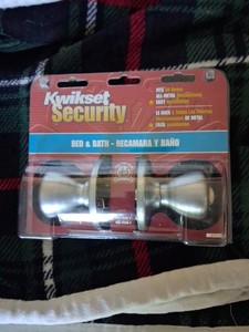 Kwikset 300T 26D BBPKG  Bed & Bath Privacy Knob