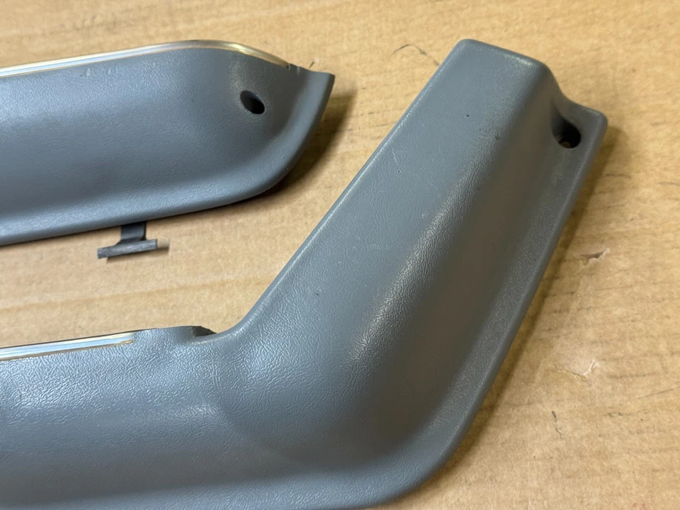 87-93 Ford Mustang Smoke Gray Door Armrests Door Panel Pull Handles OEM GT LX - Image 2 of 4