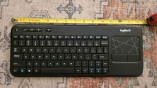 Logitech Black K400r Wireless Slim Keyboard Touchpad NO USB Unifying Receiver