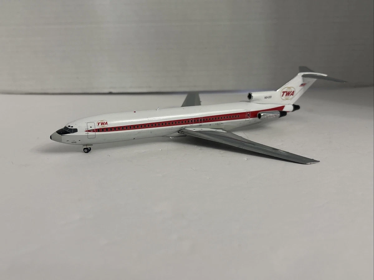 Boeing Boeing 727 Diecast Aircraft & Spacecraft 1:200 Scale for